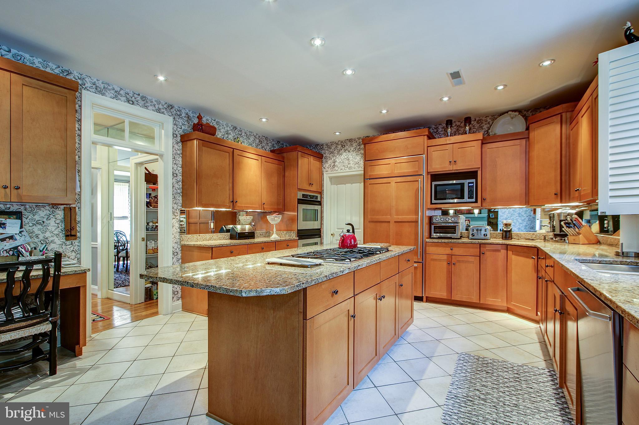 6401 Kirby Road Bethesda, MD 20817 - Photo 10 of 39 Gallery Image 10