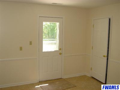 6322 Southcrest Road Fort Wayne, IN 46816 - Photo 6 of 7