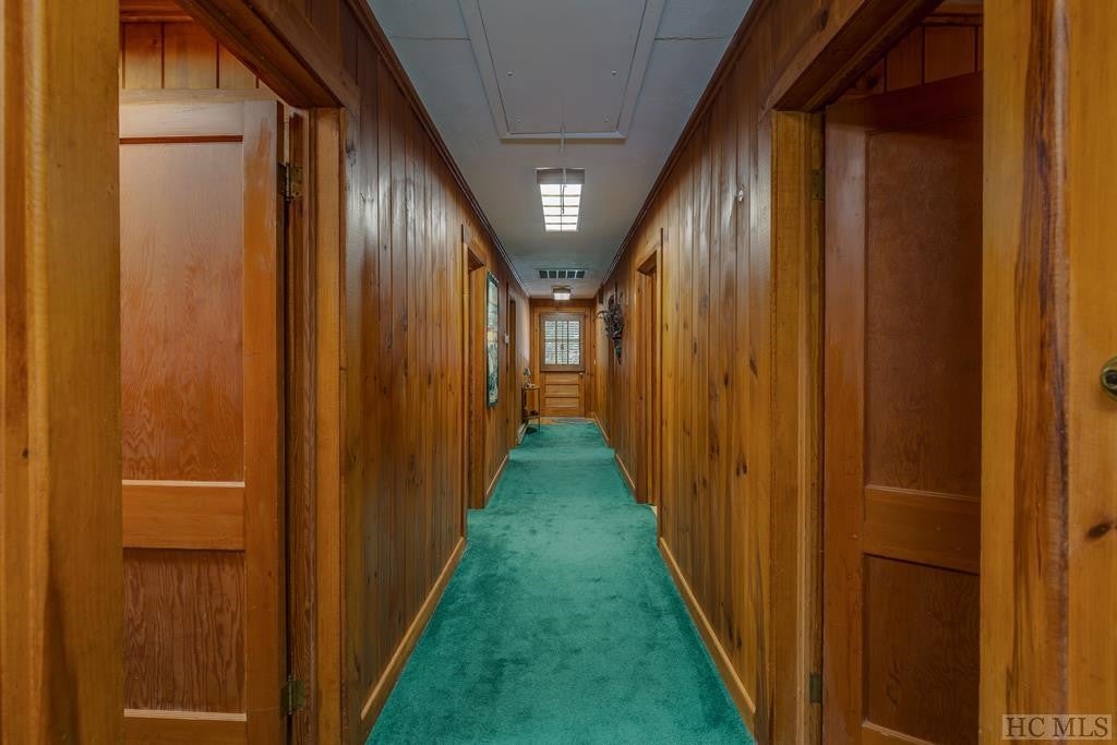 94 Cobb Road Highlands, NC 28741 - Photo 38 of 39 Gallery Image 38