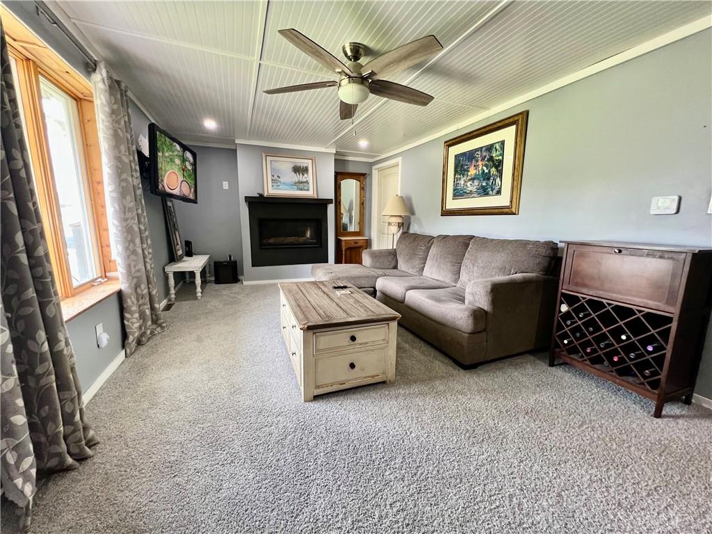 1752 South Eighty Eight Road Greensboro, PA 15338 - Photo 3 of 30