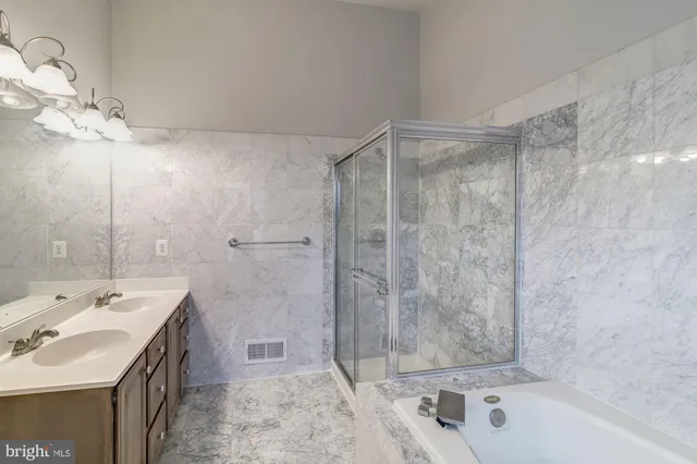 $3,650 | 2106 Patty Lane, Vienna, VA 22182