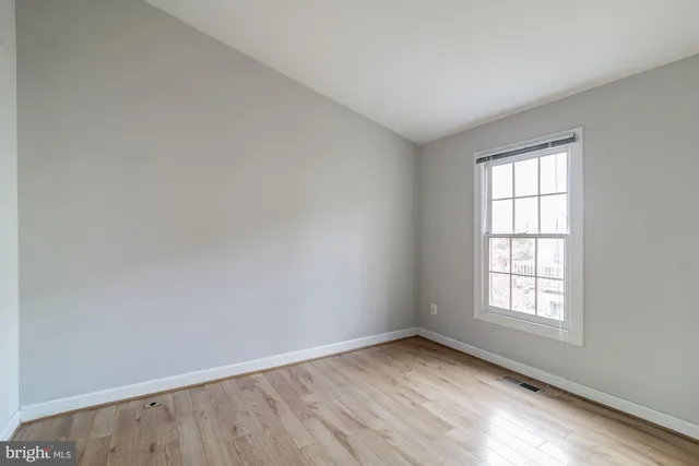 $3,650 | 2106 Patty Lane, Vienna, VA 22182