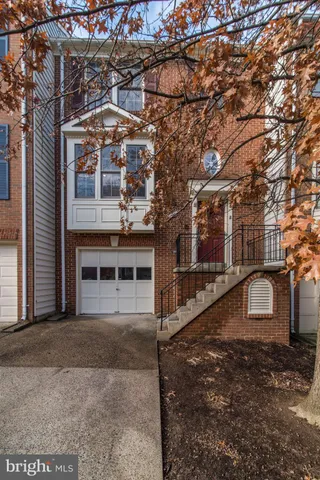 $3,650 | 2106 Patty Lane, Vienna, VA 22182