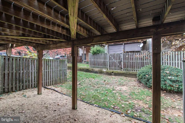 $3,650 | 2106 Patty Lane, Vienna, VA 22182