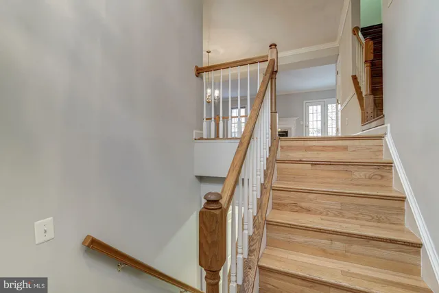 $3,650 | 2106 Patty Lane, Vienna, VA 22182