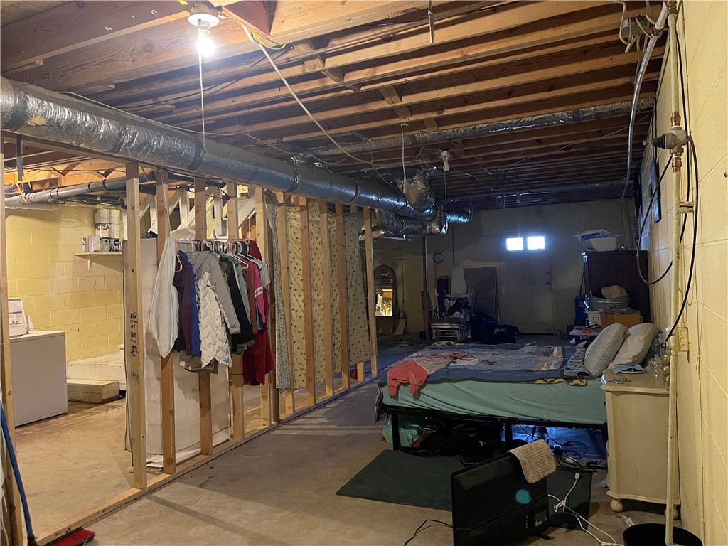 13011 Janda Road Seneca, SC 29672 - Photo 21 of 38 Basement