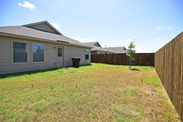 $1,800 | 14133 Aberavon Drive, Pilot Point, TX 76258