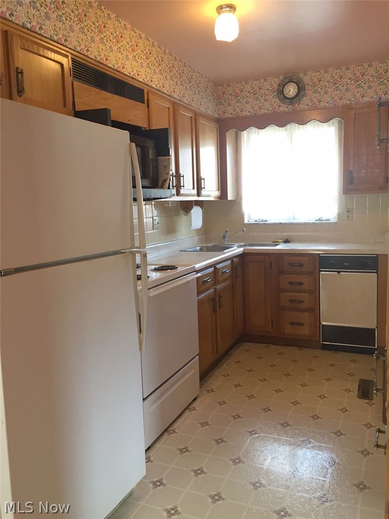 56321 Riley Road Bridgeport, OH 43912 - Photo 5 of 18 Gallery Image 5