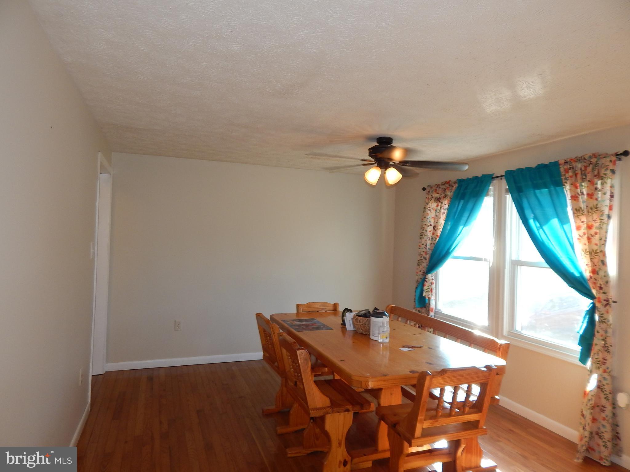 6285 Valley Road Berkeley Springs, WV 25411 - Photo 4 of 30 LIVING ROOM - currently using as dining area