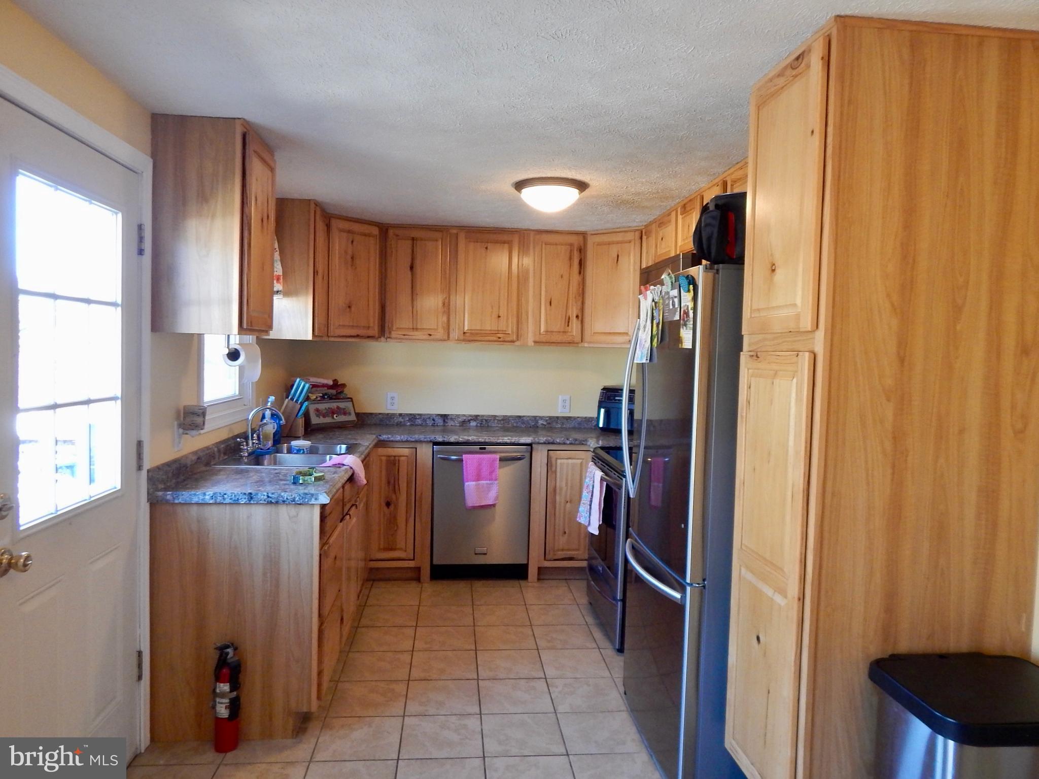6285 Valley Road Berkeley Springs, WV 25411 - Photo 9 of 30 Gallery Image 9