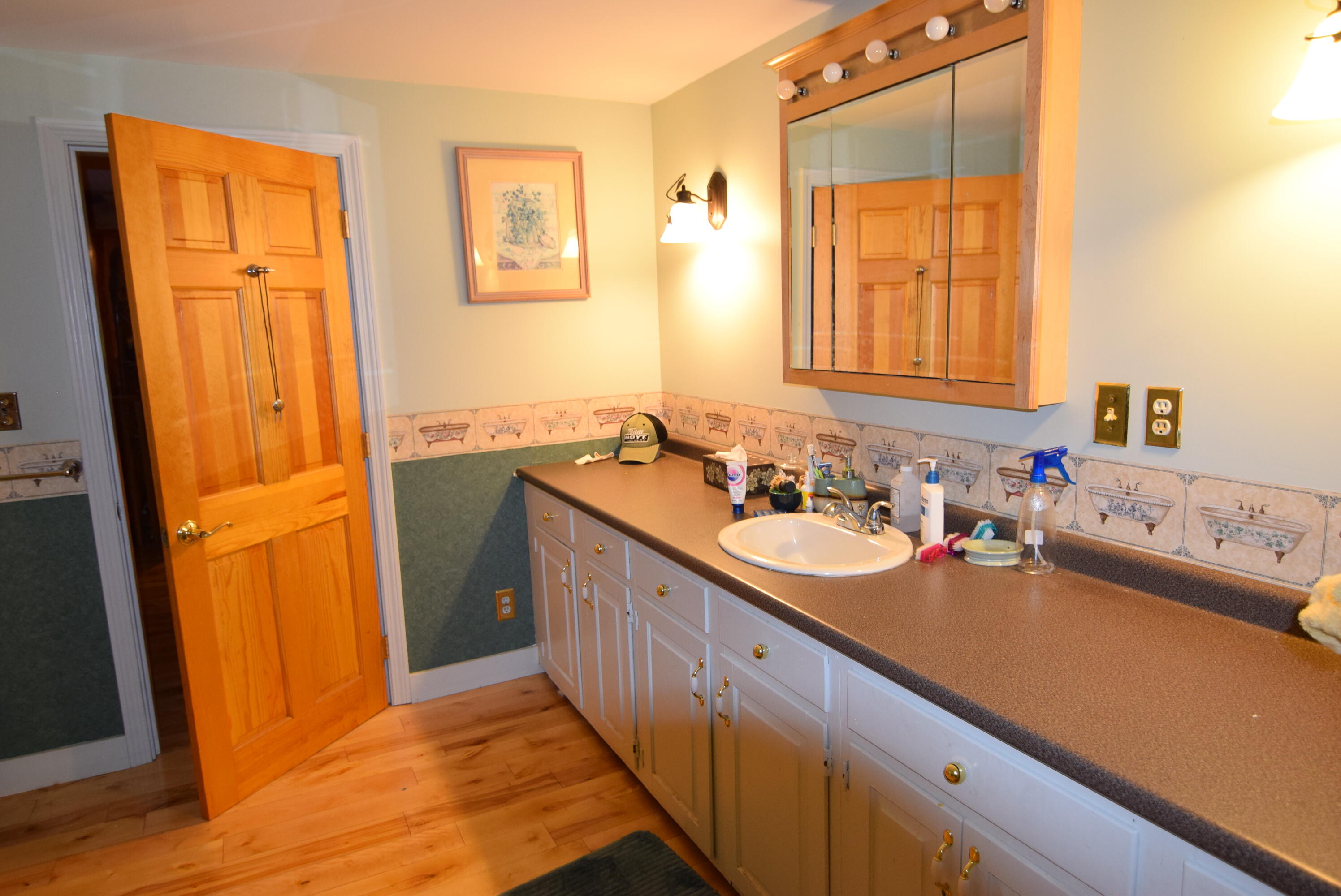 162 Hall Hill Road Rumford, ME 04276 - Photo 18 of 35 1st fl bath