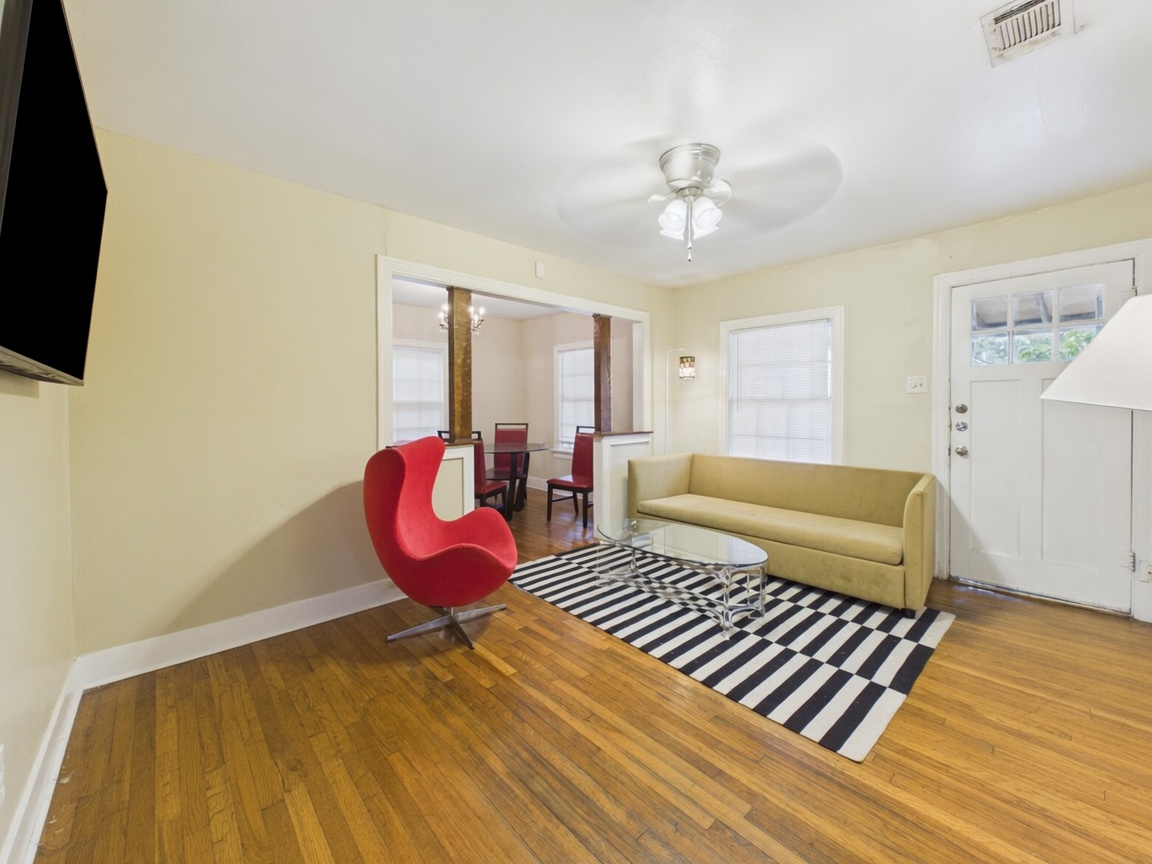 5204 Duval Street Austin, TX 78751 - Photo 4 of 22