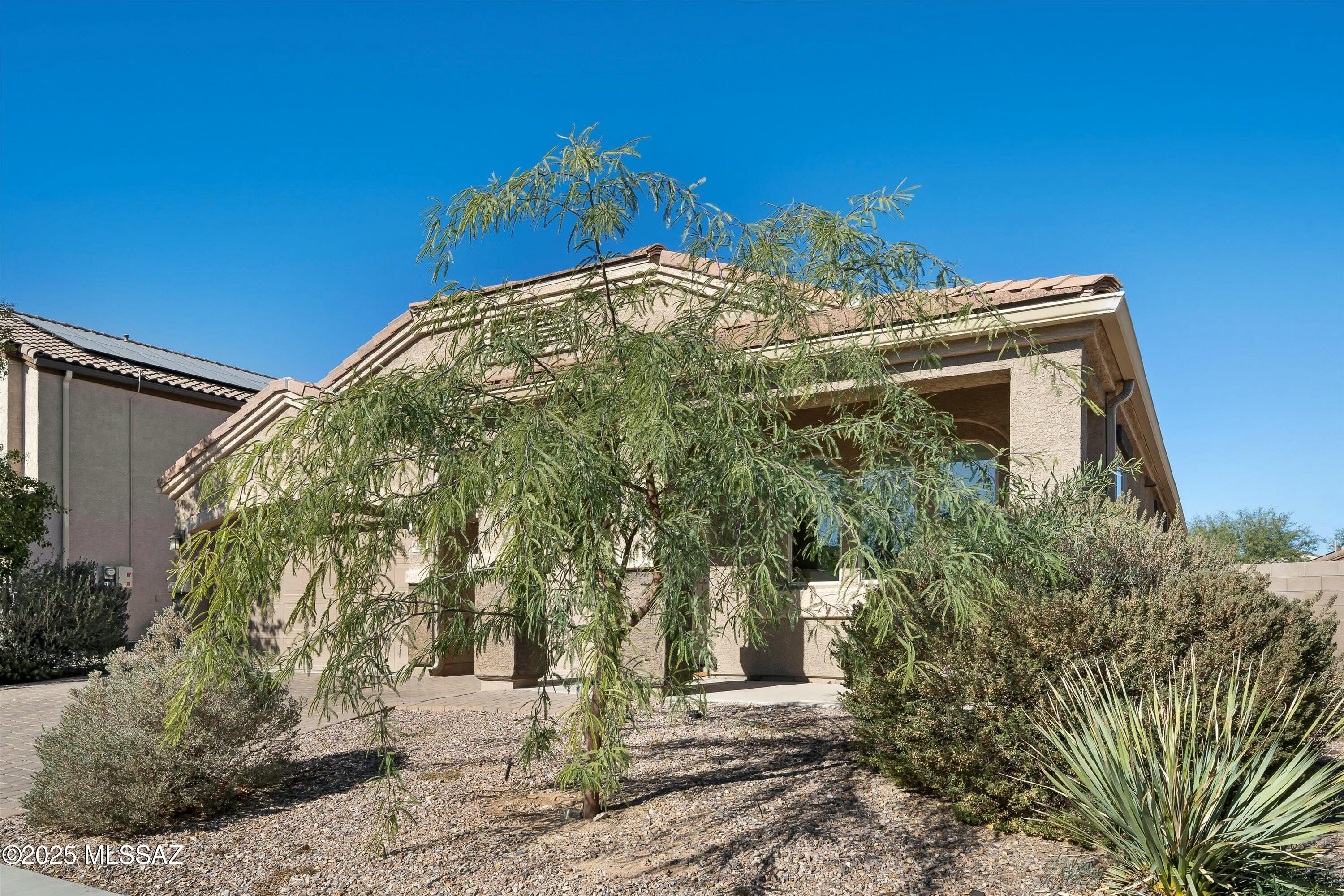 8820 West Moon Spring Road Marana, AZ 85653 - Photo 3 of 37