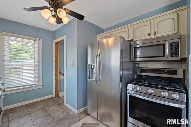 $139,900 | 2416 30th Street, Rock Island, IL 61201