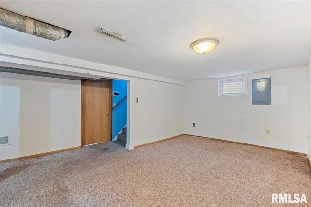 $139,900 | 2416 30th Street, Rock Island, IL 61201