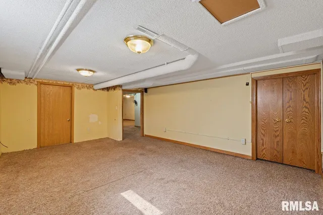 $139,900 | 2416 30th Street, Rock Island, IL 61201