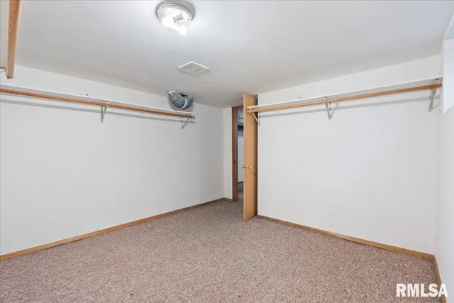 $139,900 | 2416 30th Street, Rock Island, IL 61201