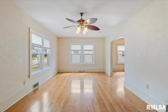 $139,900 | 2416 30th Street, Rock Island, IL 61201