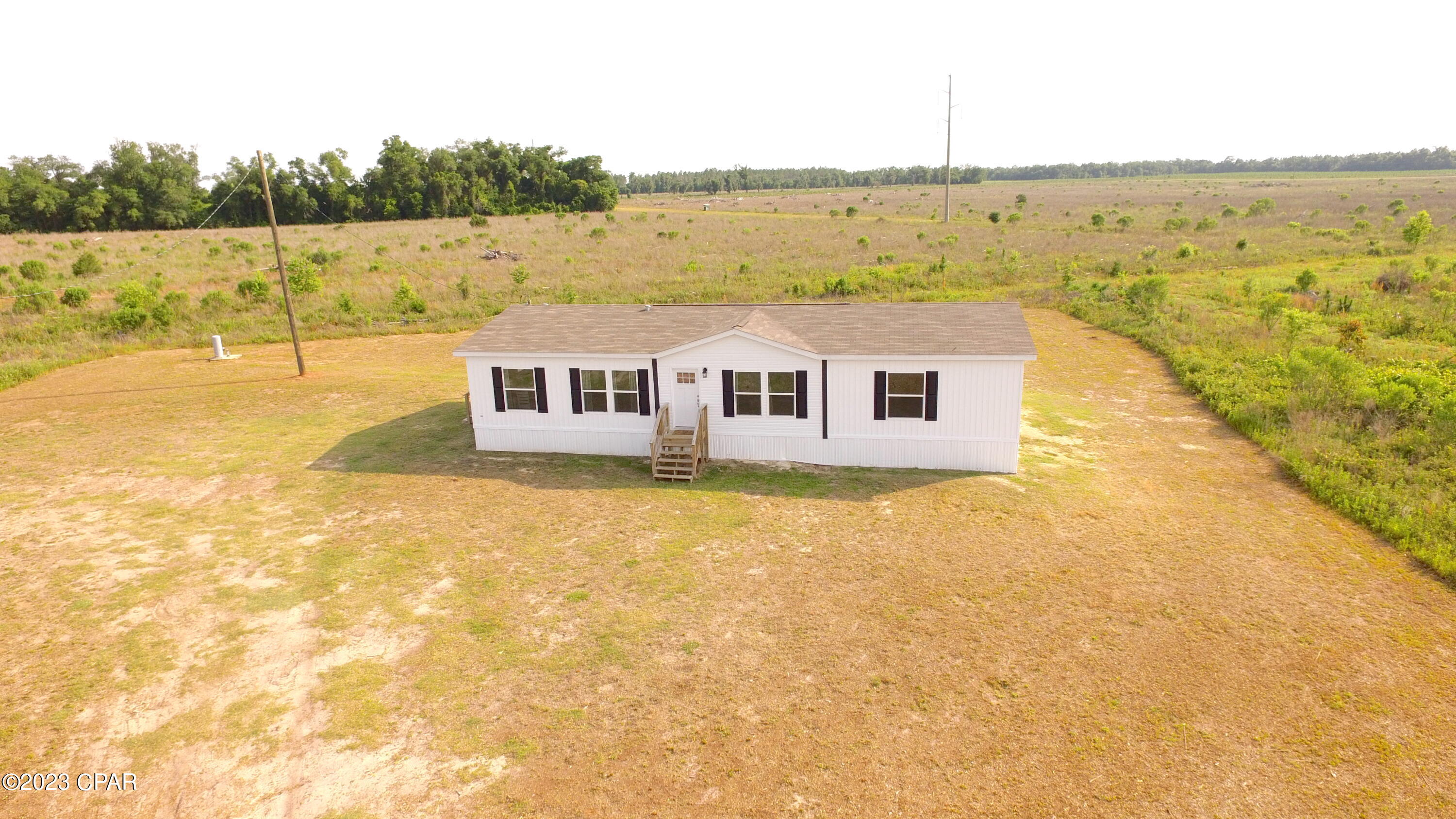 6255 Tower Road Bascom, FL 32423 - Photo 2 of 57