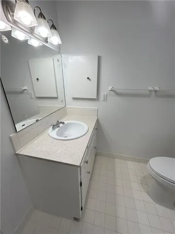 $142,000 | 459 West 104th Street, Unit A, Kansas City, MO 64114