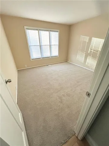 $142,000 | 459 West 104th Street, Unit A, Kansas City, MO 64114