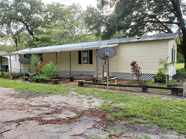 $1,400 | 3511 Mud Lake Road, Plant City, FL 33566