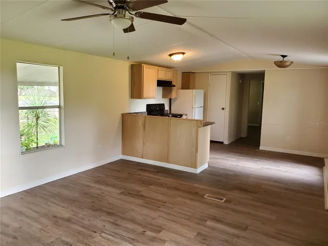 $1,400 | 3511 Mud Lake Road, Plant City, FL 33566