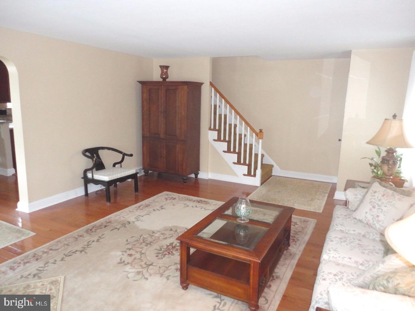 619 Prospect Road Springfield, PA 19064 - Photo 3 of 25 Living Room