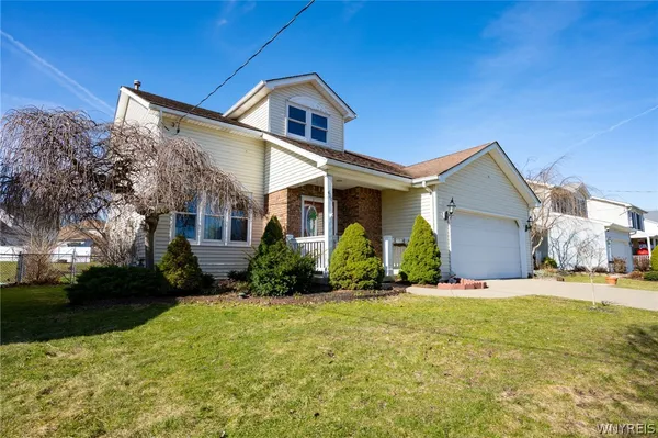 $339,900 | 4746 Bayview Road, Hamburg, NY 14075