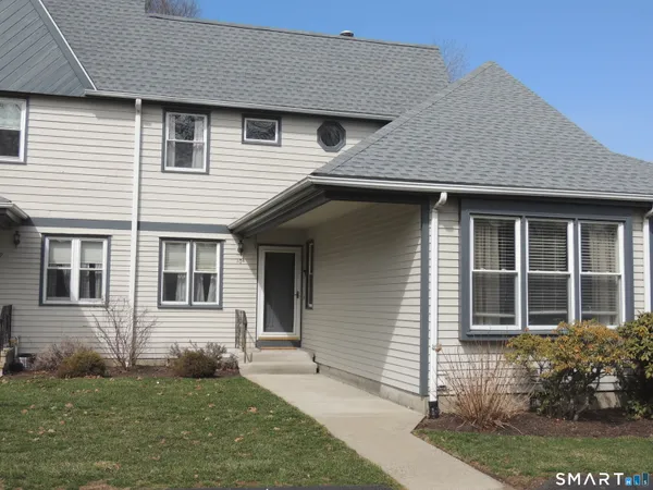 $3,500 | 124 South Montowese Street, Unit 10, Branford, CT 06405