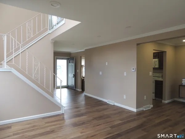 $3,500 | 124 South Montowese Street, Unit 10, Branford, CT 06405