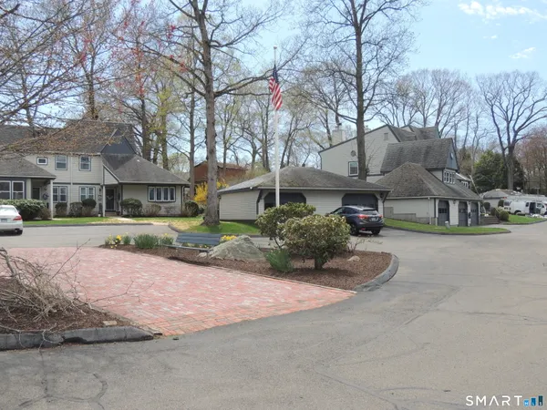 $3,500 | 124 South Montowese Street, Unit 10, Branford, CT 06405