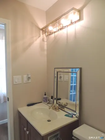 $3,500 | 124 South Montowese Street, Unit 10, Branford, CT 06405