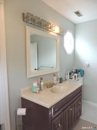 $3,500 | 124 South Montowese Street, Unit 10, Branford, CT 06405