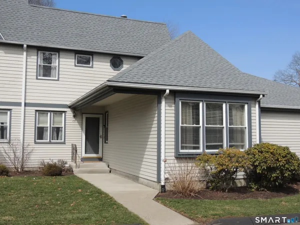 $3,500 | 124 South Montowese Street, Unit 10, Branford, CT 06405