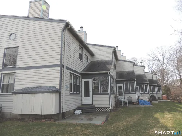 $3,500 | 124 South Montowese Street, Unit 10, Branford, CT 06405