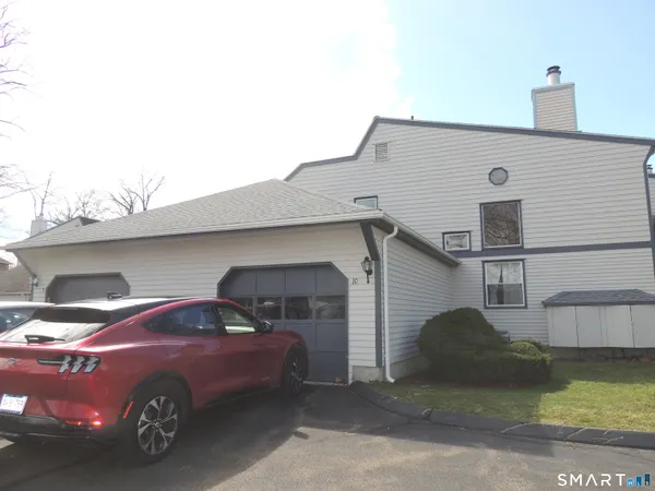 $3,500 | 124 South Montowese Street, Unit 10, Branford, CT 06405