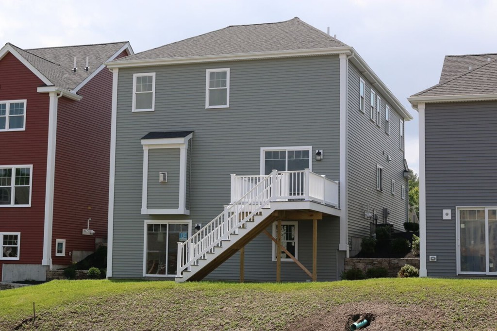 23 Oxbow Road Natick, MA 01760 - Photo 4 of 4 Gallery Image 4