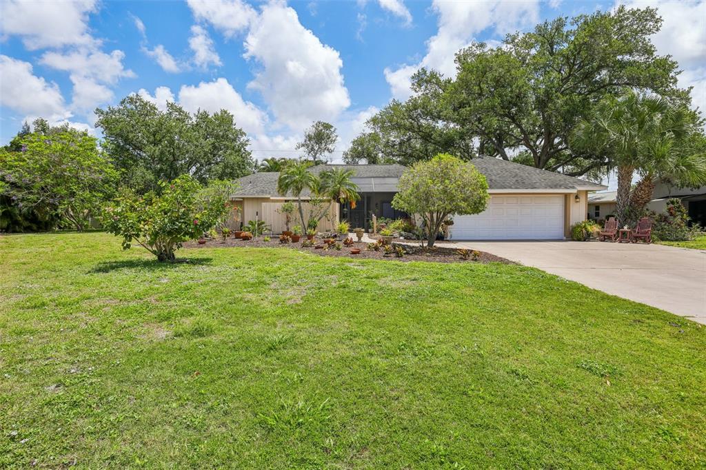 3757 Countryside Road Sarasota, FL 34233 - Photo 1 of 33