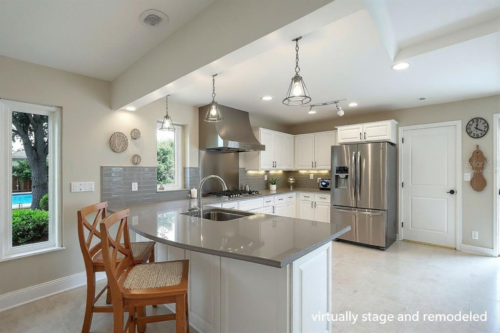3757 Countryside Road Sarasota, FL 34233 - Photo 2 of 33
