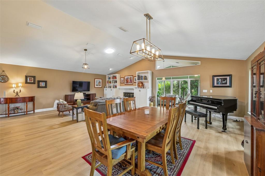 3757 Countryside Road Sarasota, FL 34233 - Photo 10 of 33