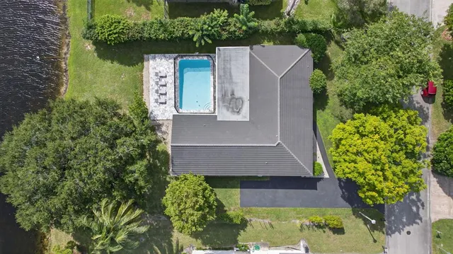 $825,000 | 2421 Northwest 114th Avenue, Coral Springs, FL 33065