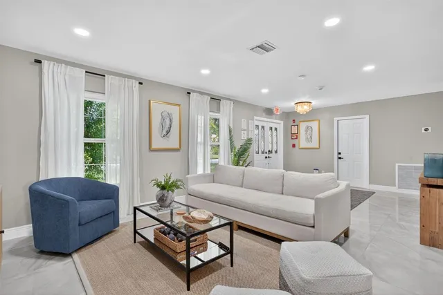 $825,000 | 2421 Northwest 114th Avenue, Coral Springs, FL 33065