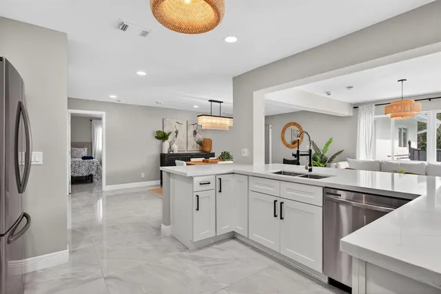 $825,000 | 2421 Northwest 114th Avenue, Coral Springs, FL 33065