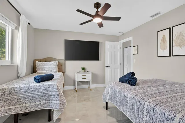 $825,000 | 2421 Northwest 114th Avenue, Coral Springs, FL 33065