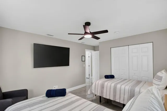 $825,000 | 2421 Northwest 114th Avenue, Coral Springs, FL 33065