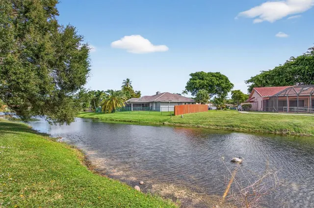 $825,000 | 2421 Northwest 114th Avenue, Coral Springs, FL 33065