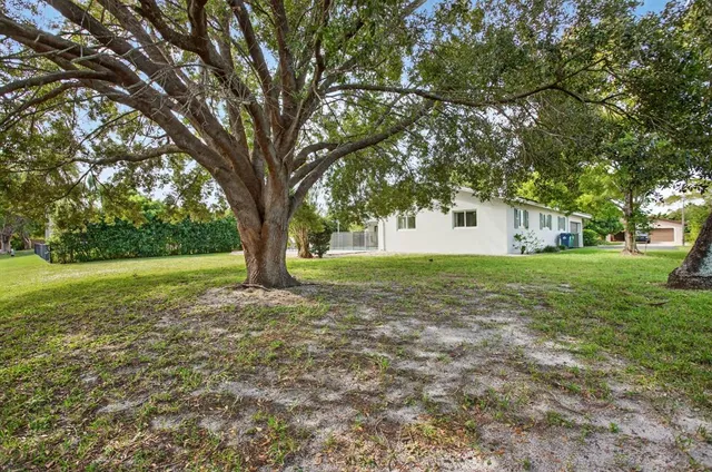 $825,000 | 2421 Northwest 114th Avenue, Coral Springs, FL 33065
