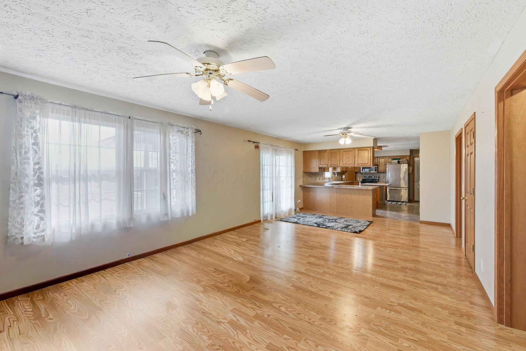 2215 Shupp Road Bucyrus, OH 44820 - Photo 6 of 25