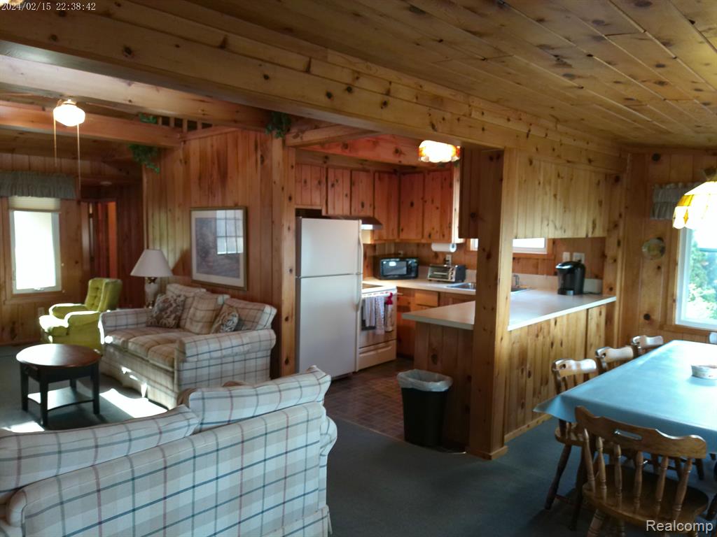 2305 Ridge Road White Lake, MI 48383 - Photo 11 of 30 Gallery Image 11